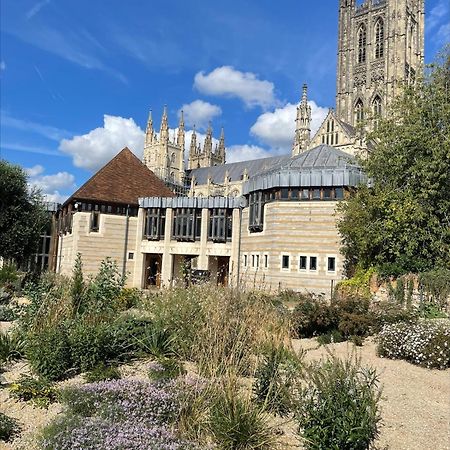 Canterbury Cathedral Lodge ภายนอก รูปภาพ