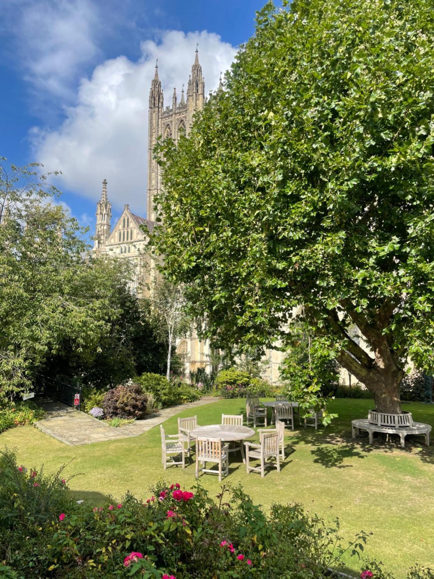 Canterbury Cathedral Lodge ภายนอก รูปภาพ