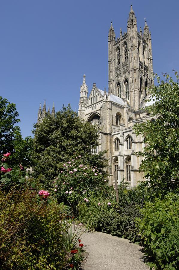 Canterbury Cathedral Lodge ภายนอก รูปภาพ